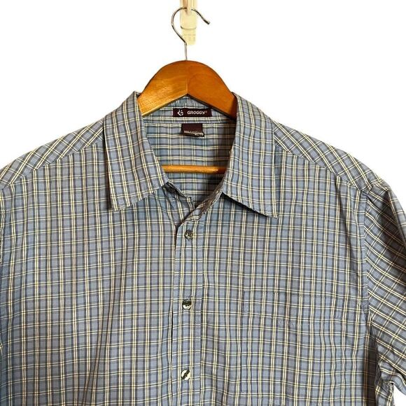 3 for $30! Groggy short sleeve button up shirt - Picture 2 of 8